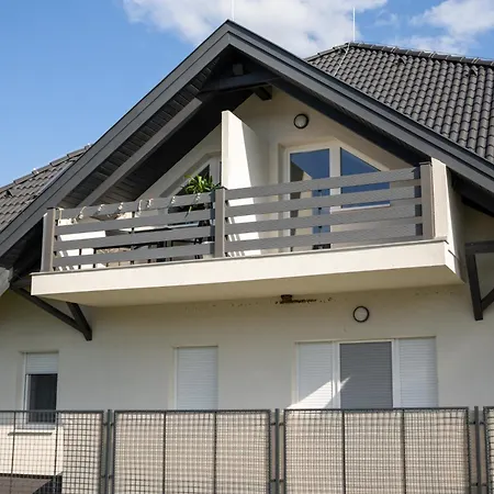 아파트 House *